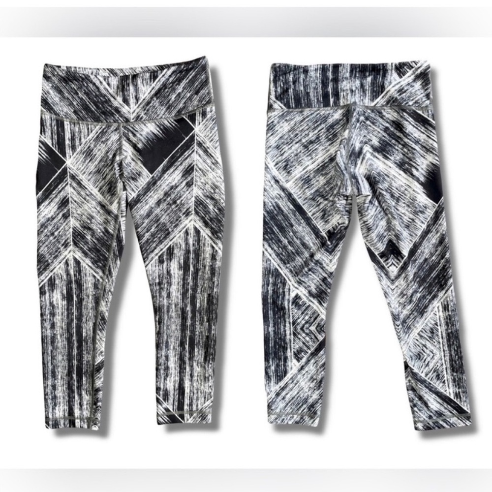 Lululemon Wunder Under Crop || *Full-On Luon Heat Wave White Black Sz 4